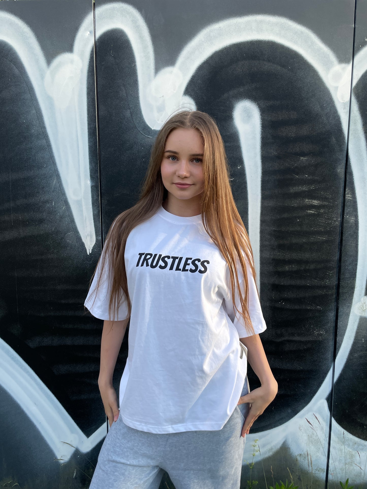 NO TRUST JUST HUSTLE WHITE T-SHIRT