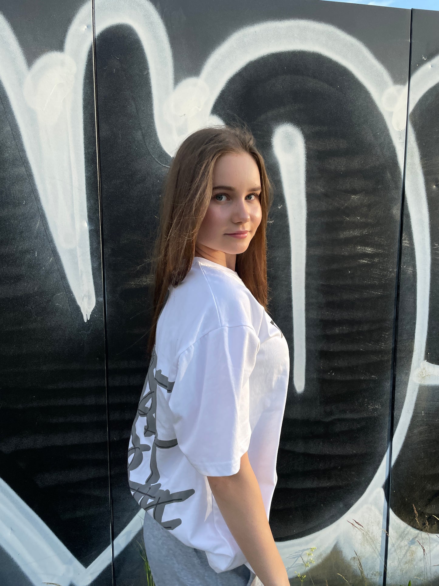 NO TRUST JUST HUSTLE WHITE T-SHIRT