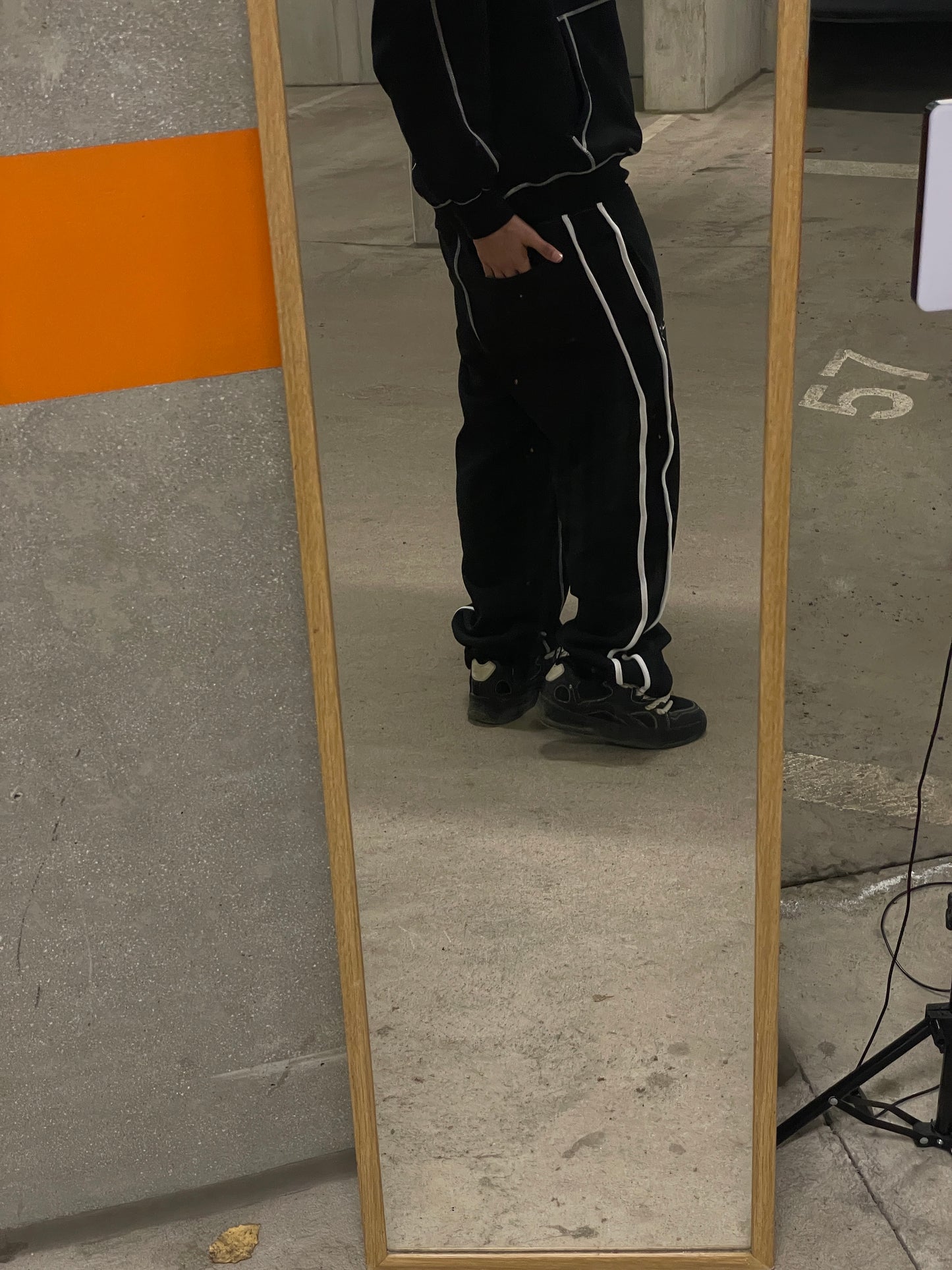 TRUSTLESS BLACK LINE PANTS