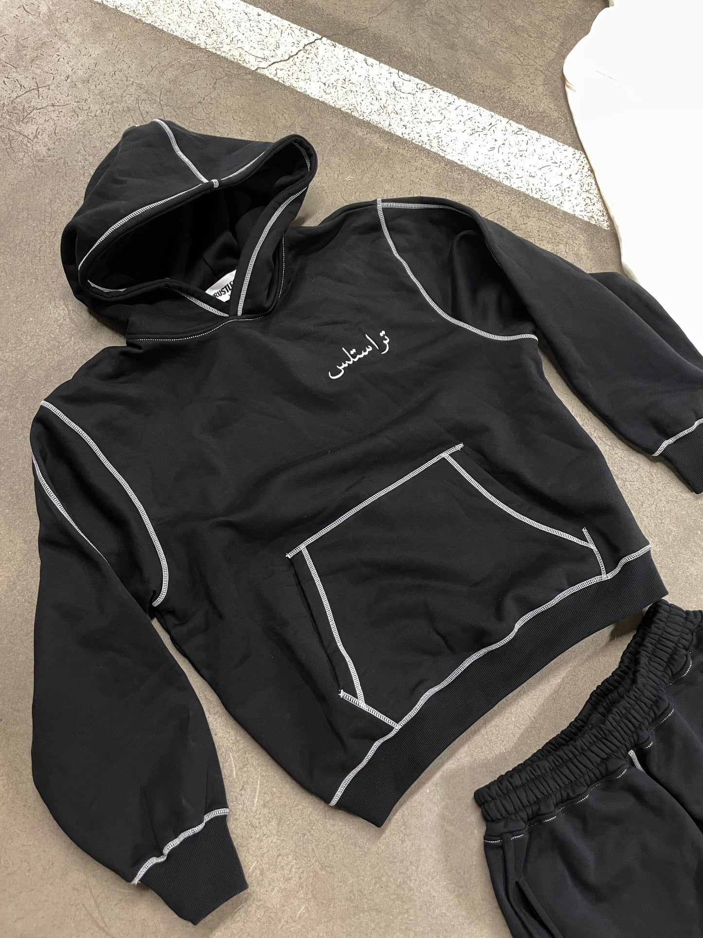 TRUSTLESS BLACK LINE HOODIE