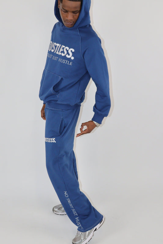 TRUSTLESS NAVY BLUE PANTS