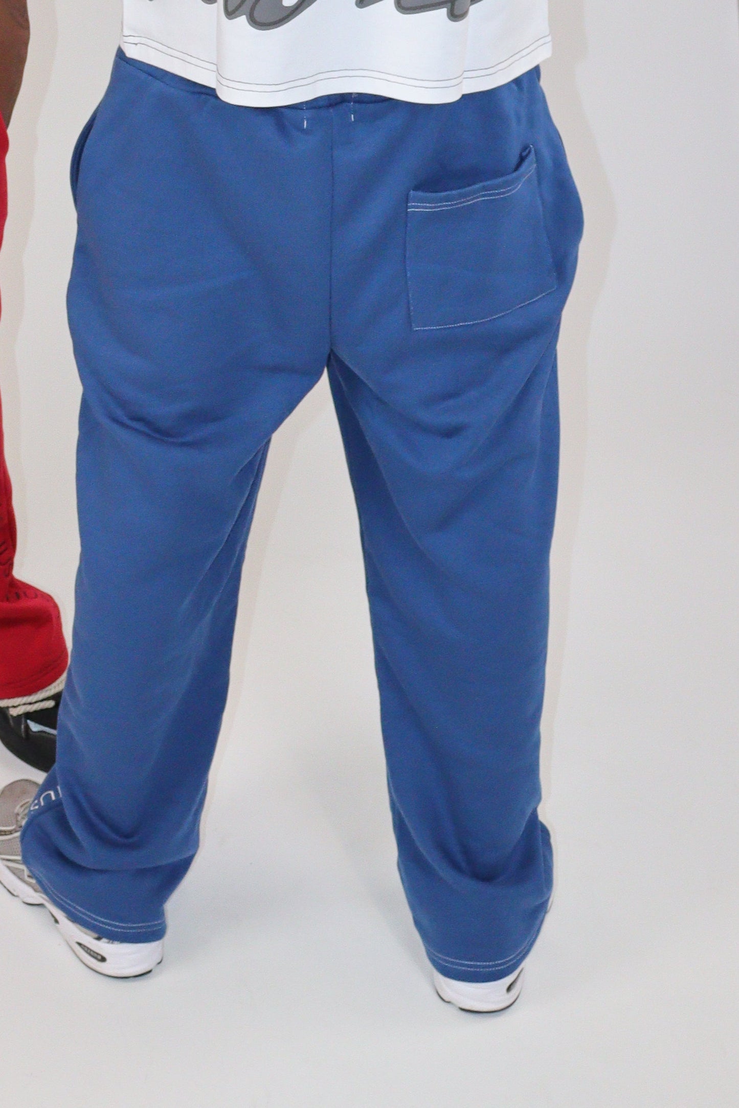 TRUSTLESS NAVY BLUE PANTS