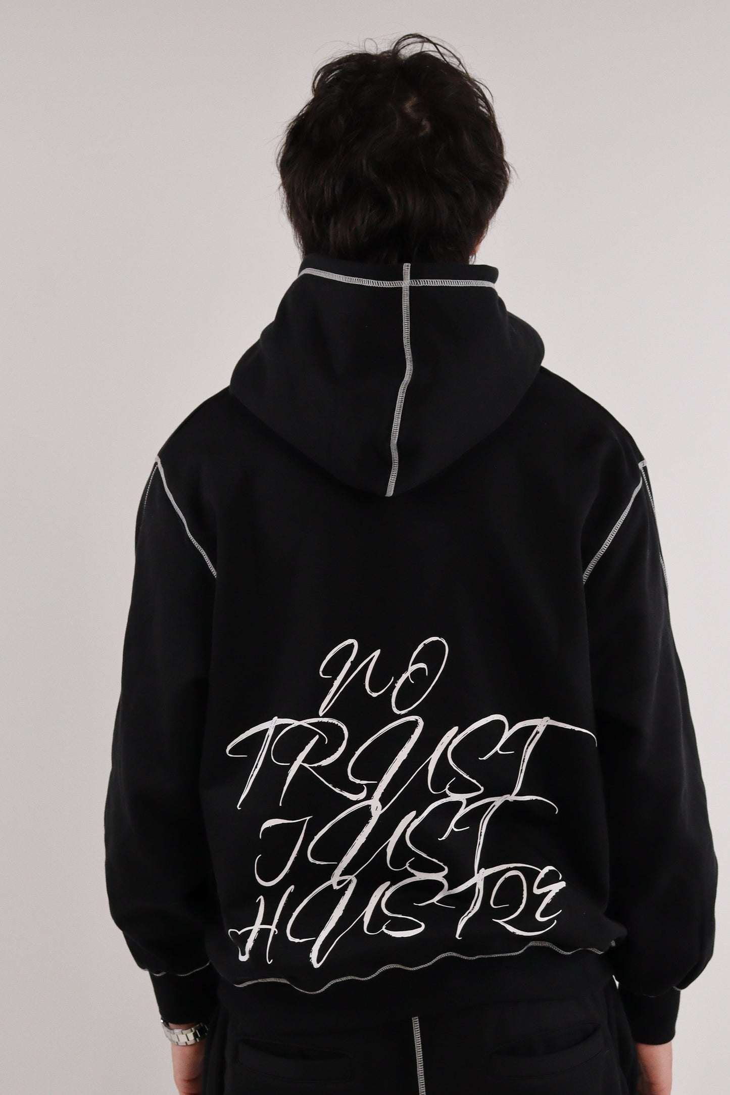 TRUSTLESS BLACK LINE HOODIE
